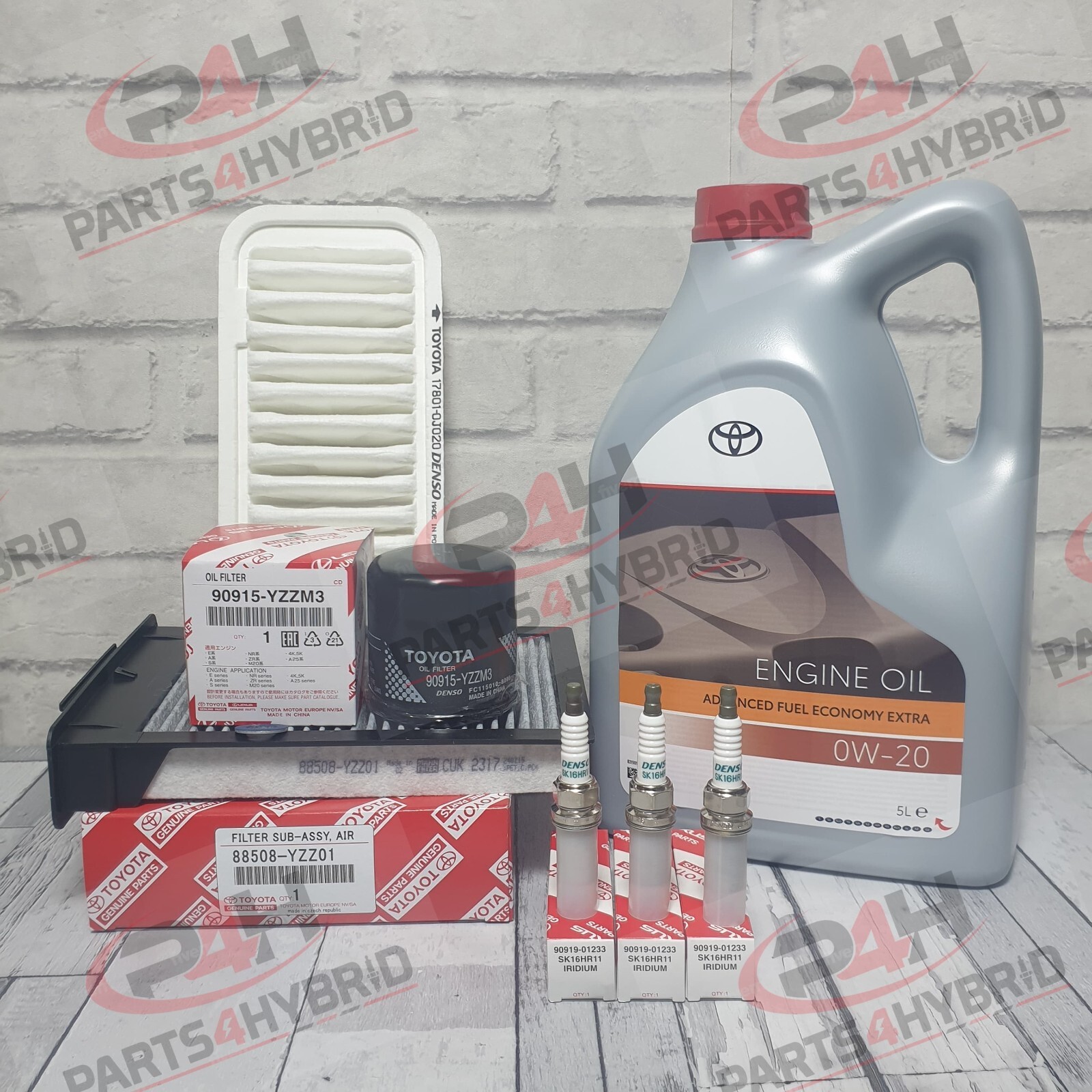 Toyota Aygo Service Kit KGB10 2005 TO 2014 Genuine 0W20 Oil Spark Plug & Filters