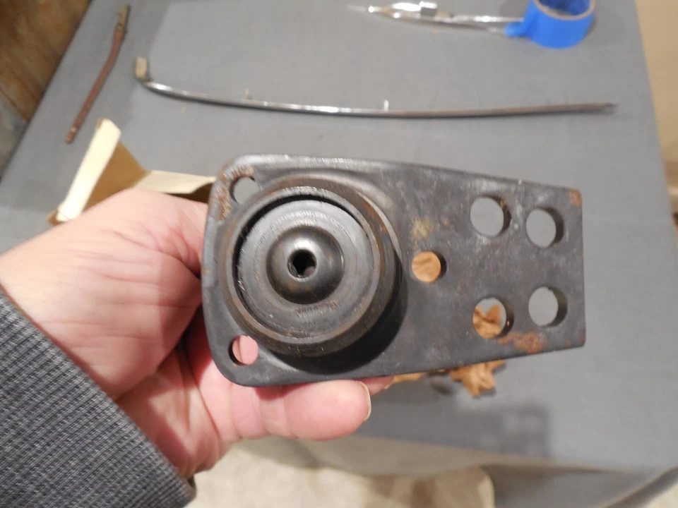 Lower Ball Joint 1960-1962 Ford Ranchero Falcon and Mercury Comet - Изображение 2 из 3