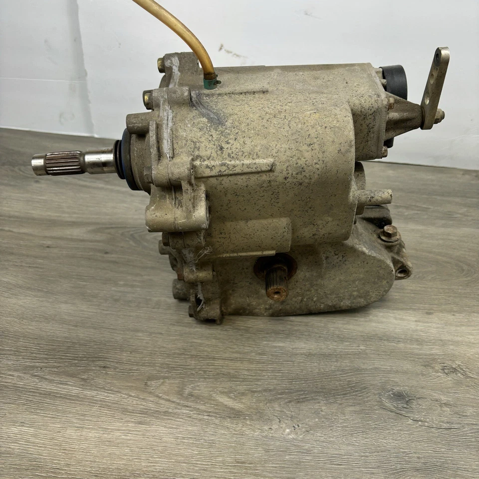 2004 Polaris Sportsman 600 Twin Transmission 3234128 - Image 3 of 4