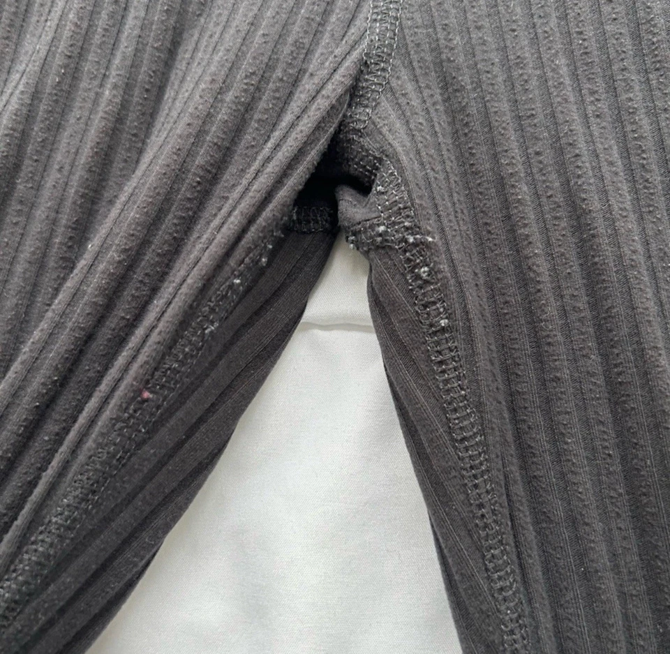 Leggings acampanados acanalados cepillados Madewell MWL Foto 4 de 4