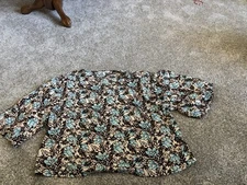 Elizabeth and James Blouse Boxy brown light blue floral sz XL (A122)