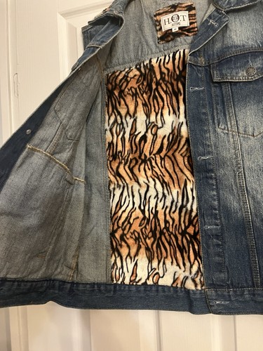 Hot Attire Men’s Denim Waistcoat Blue With Tiger Print Size Medium - Bild 3 von 7