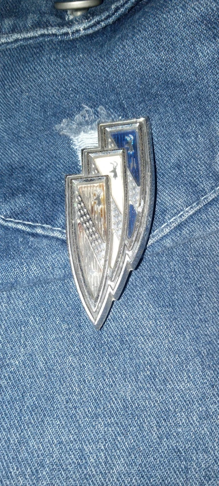 1968 Buick Skylark Sport Wagon Trishield Grille Emblem "1 Year Only" - Image 4 of 4