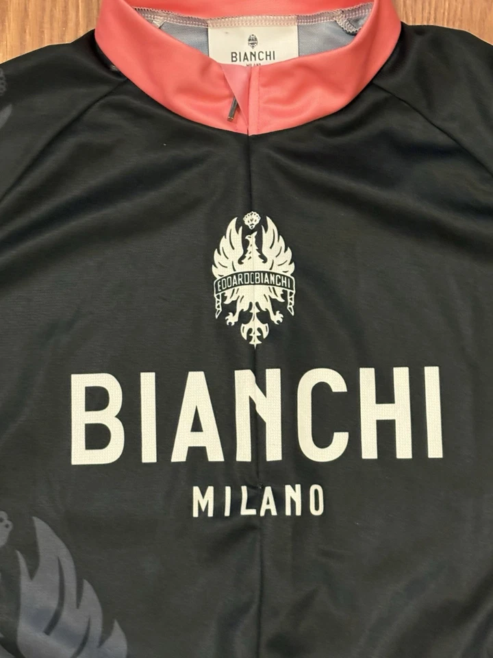 Camiseta de ciclismo Bianchi Milano negra y rosa manga corta media cremallera poliéster Italia Foto 2 de 4
