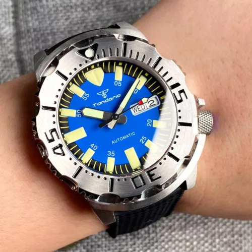 Reloj para hombre Tandorio 200m Monster 42mm NH36A esfera azul automático zafiro
