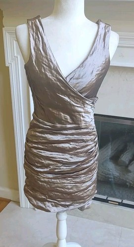 Robe moulante en soie froncée champagne métallisée Nicole Miller taille 10 neuve avec étiquette 430€ - Photo 9/10