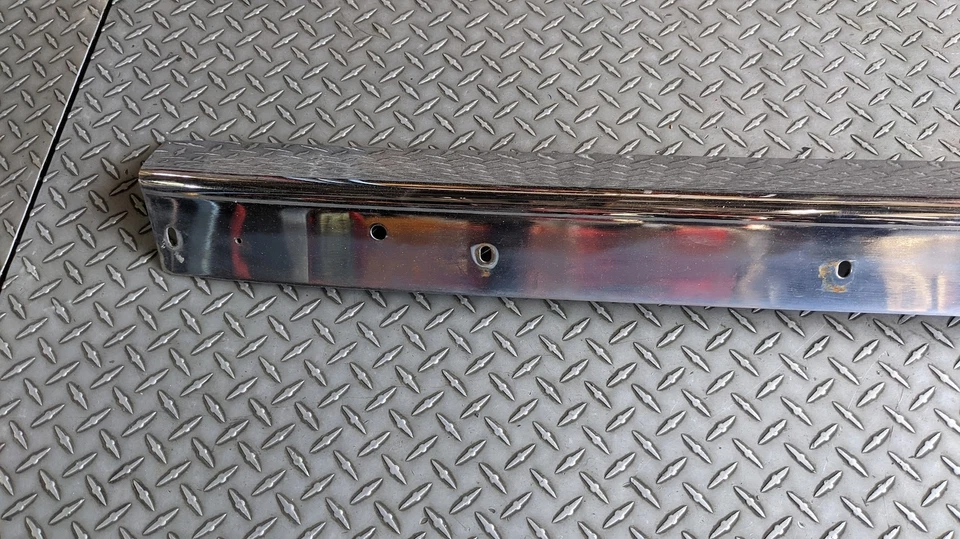 PARAGOLPES TRASERO ROLLS ROYCE SILVER SHADOW CARA SUPERIOR CROMADA Foto 4 de 4