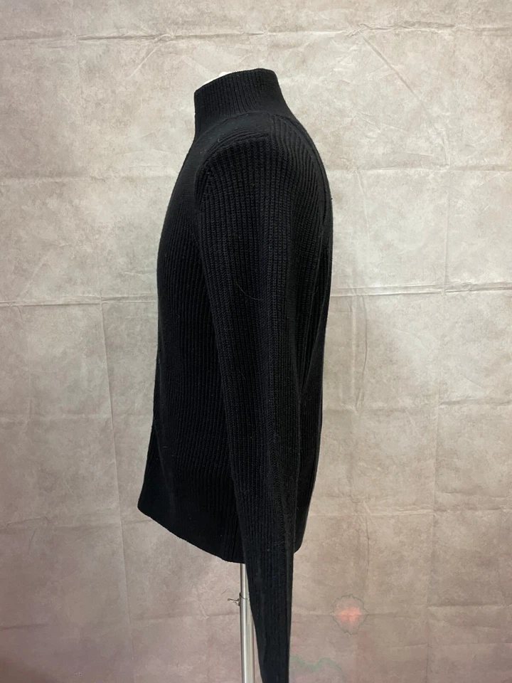 Jaqueta Reigning Champ peso pesado Merino Vinnie Track preta tamanho P - Imagem 2 de 4