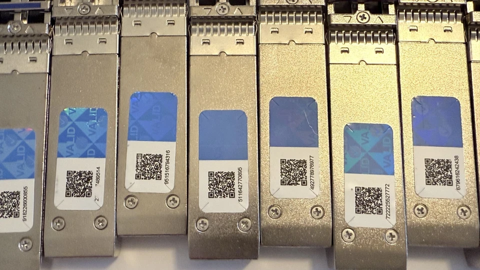 LOTE de 21 piezas INTEL E25GSFP28LRX Foto 3 de 4