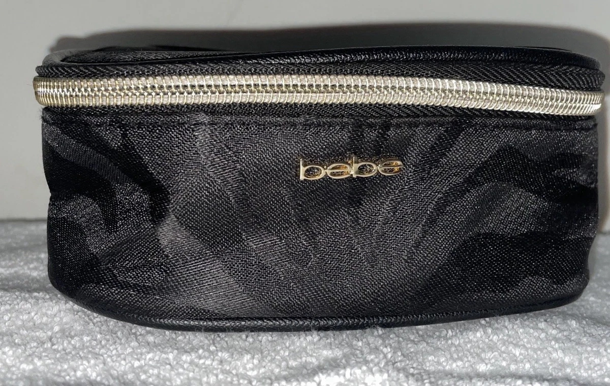 Pochette De Voyage BeBe Noire Avec Logo Argenté - Pratique Et Stylée !