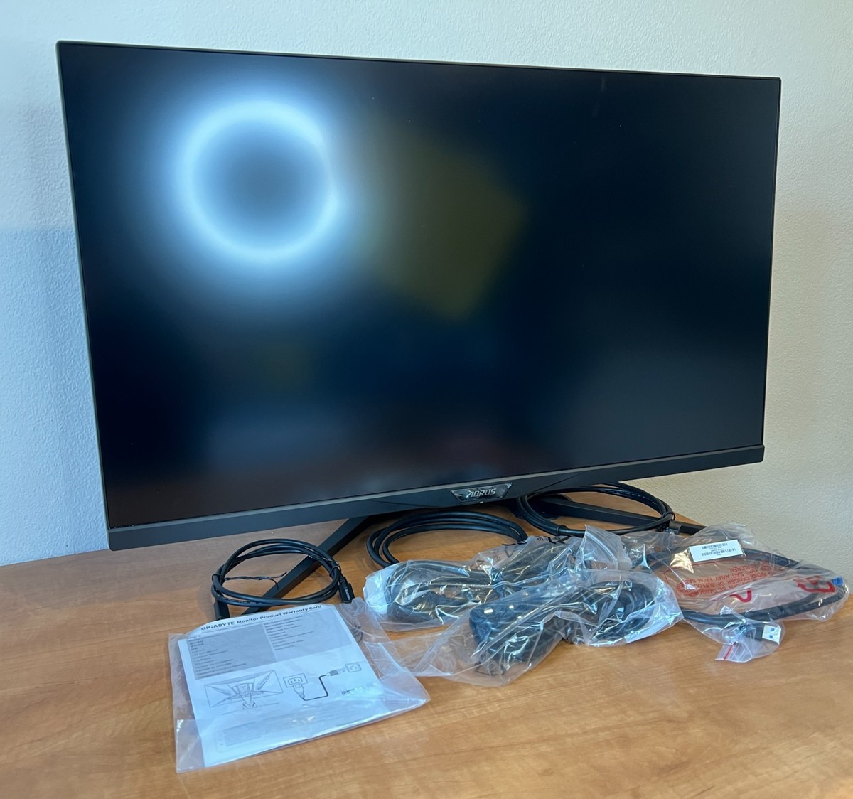 GIGABYTE AORUS FI32U 32