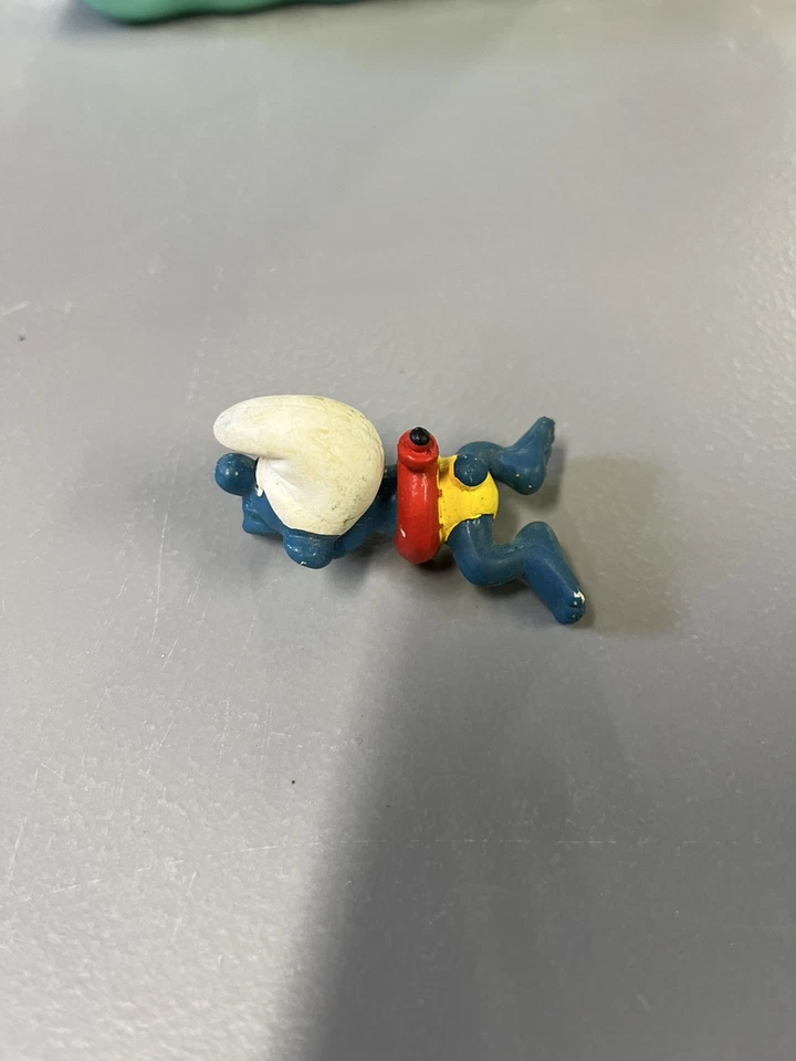 Pitufos 20025 Nadador Pitufo Natación Rojo Tubo Interior Encendedor Azul Figura PVC 1980 Foto 3 de 4