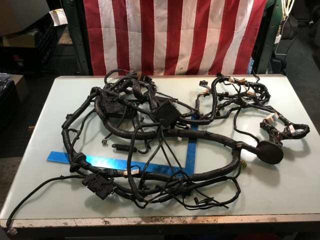 10 2010 Infiniti M35 AWD Engine Bay Room Wiring Harness OEM E | eBay
