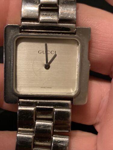 GUCCI 腕時計　3600 j 腕時計(アナログ) 時計 レディース 数量は多い