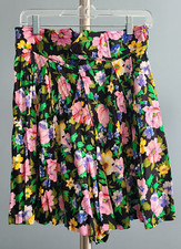 Vintage EBER San Francisco Floral Pleated Shorts Size M Rayon