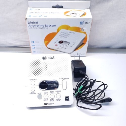 AT&T 1740 Digital Answering System With Time and Day Stamp - White (Working)