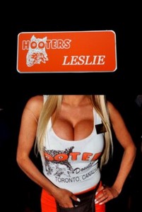 Hooters Uniform Leslie Name Tag Pin Lingerie Casino Waitress Xtra Bartender 