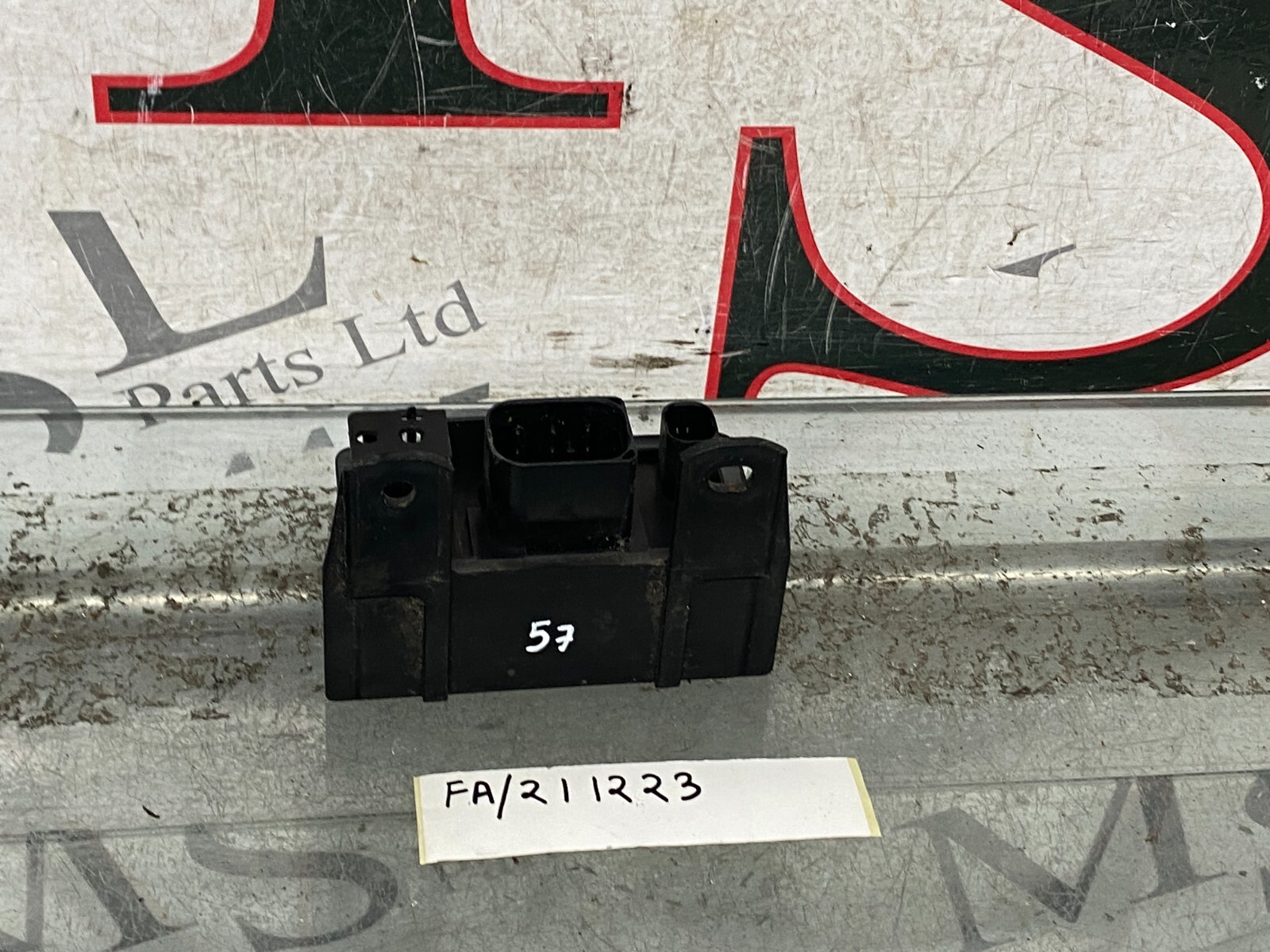 (AS) MERCEDES BENZ W211 E CLASS W203 C CLASS GLOW PLUG RELAY 6 PIN eBay