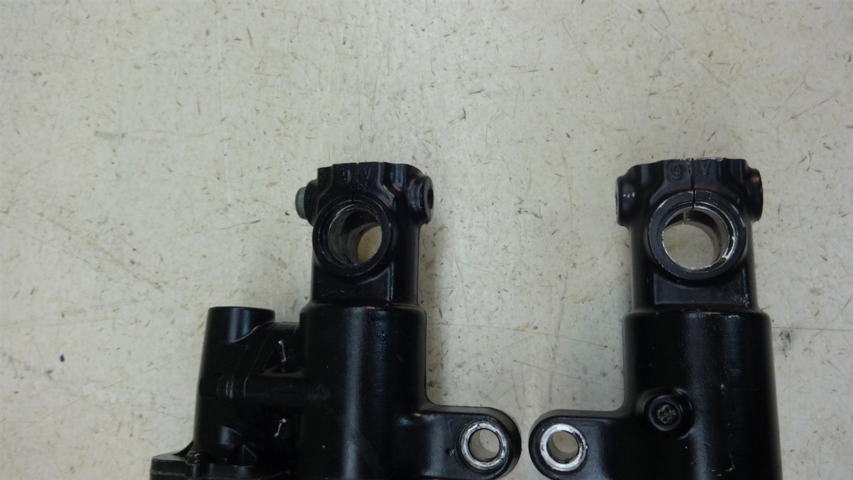 1987 Kawasaki ZX750-F Ninja ZX 750 K519. front forks