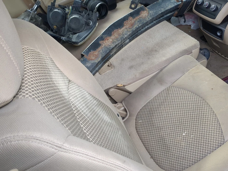 Asiento trasero Saturn Outlook 2007 fabricante original TDUWX Foto 2 de 3