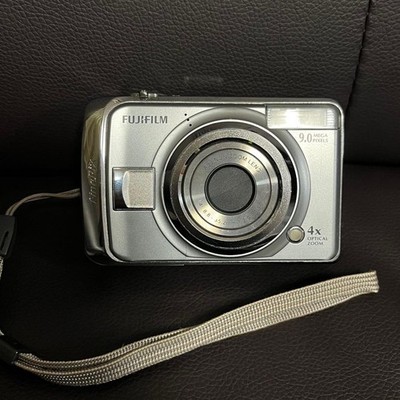 Fujifilm FinePix A900 9 Megapixel Digital Camera 4x Optical Zoom