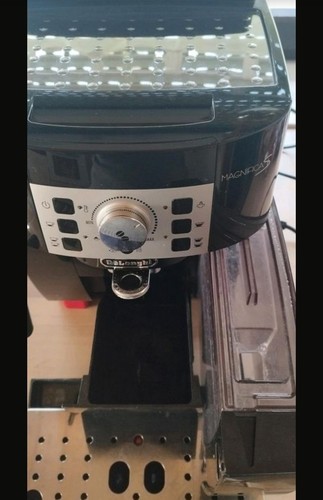 DeLonghi Kaffeevollautomat Magnifica S
