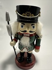  F8-Small Wooden Christmas Nutcracker