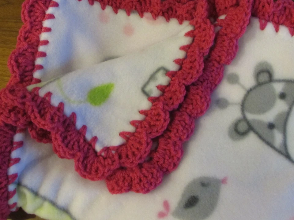 Manta hecha a mano para bebé niña rosa polar jirafa animal selva 30" x 40" jirafas Foto 4 de 4