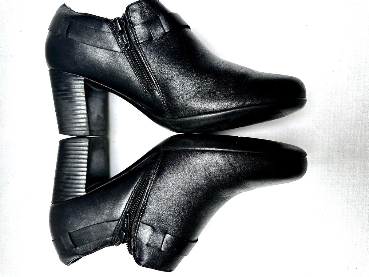 Clarks BENDABLE Black Leather Ankle Bootie Shoe Womens Zip Up