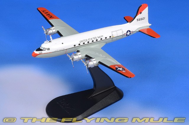 Hobby Master 1:200 C-54Q Skymaster USNTPS #56501