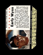 1961 Post Set-Break # 22 Early Wynn LOW GRADE (filler) *GMCARDS*