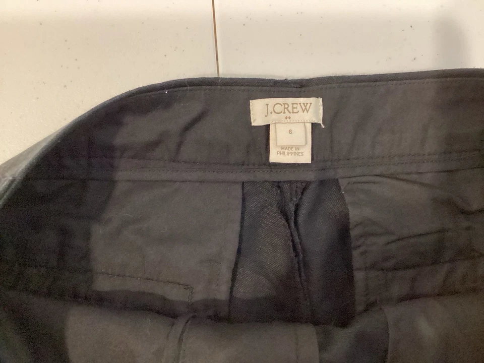 J.Crew Black Scallop Hem Shorts Women’s Size 6 — Classic Dressy Summer Casual - Image 3 of 4