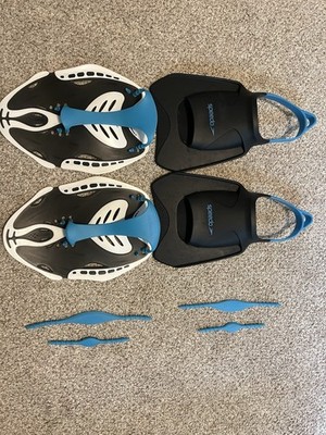 Speedo Adjustable Swim Paddles And Medium Sized Fins Pair - Used