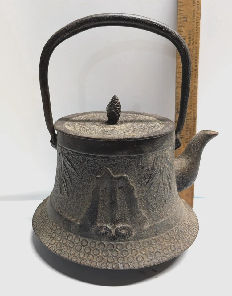 Tetera japonesa antigua de hierro fundido Foto 4 de 4