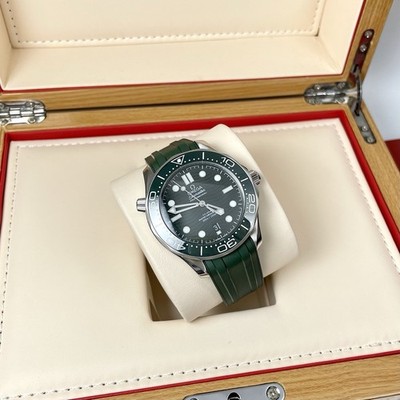 OMEGA Seamaster Diver 300M 210.32.42.20.10.001