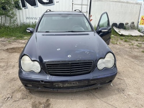 a2036802339 Innenausstattung Mercedes-Benz C-CLASS DE1415411-68 - Bild 5 von 9