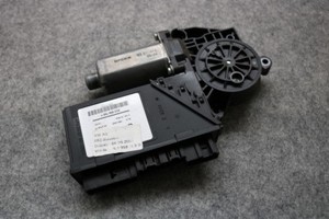 Original VW Touareg 7L Fensterhebermotor hinten links 7L0959703D window motor
