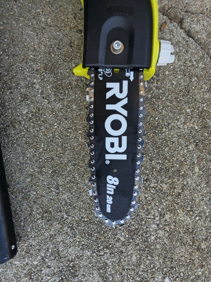 Sierra de poste eléctrica con cable Ryobi RY43161 8 pulgadas cadena 6 amperios Foto 4 de 4