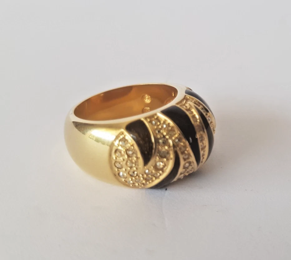 Bague Fantaisie Alliage Doré Avec Cristal Rouge Et Strass - Taille 60, Occasion Comme Neuf
