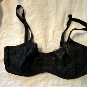 LOT of 12 - 36DD almost all are Victoria&rsquo;s Secret