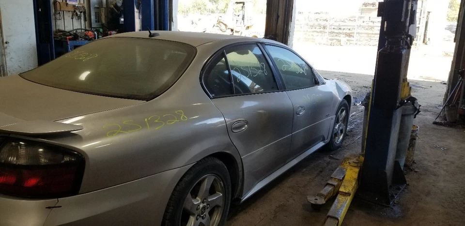 Vidrio trasero para 00-05 Bonneville 2113618 Foto 4 de 4