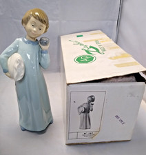 Zaphir figurine by Lladro, "Off to Bed",  very good condition in original box
