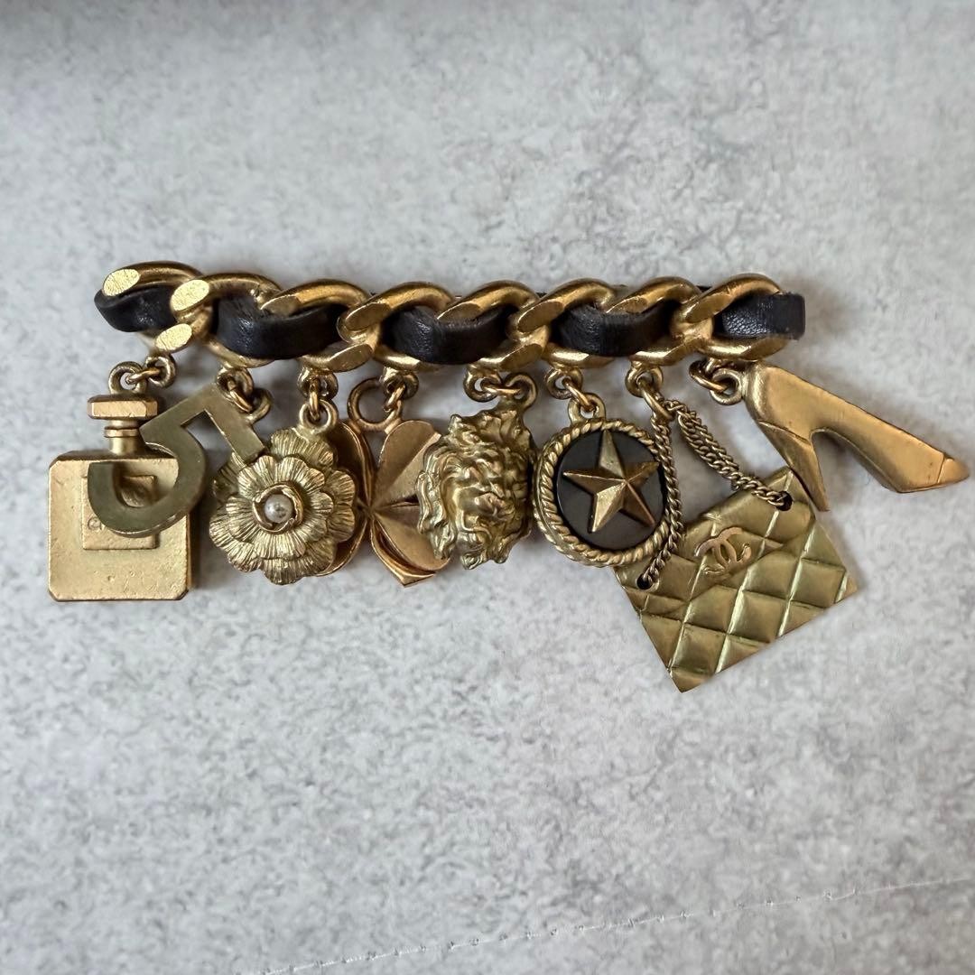 Rare CHANEL Vintage Brooch Icon Charm 94P image 3