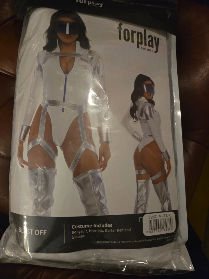 Women's Blast Off Sexy Astronaut Costume Size L/XL - Image 3 of 4