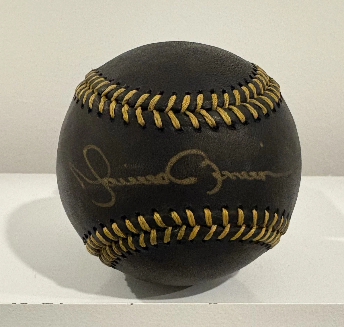 Mariano Rivera New York Yankees Original Autographed Baseball MLB 