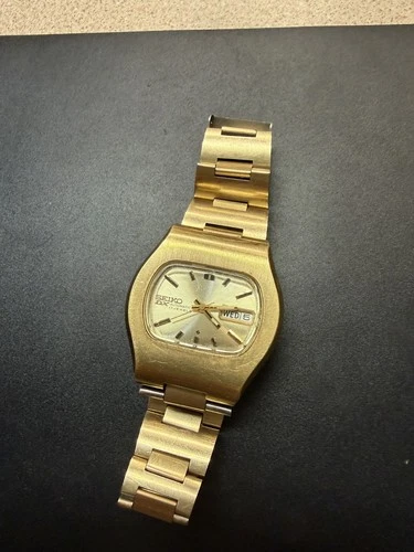 Seiko DX Automatic Watch Men Gold Tone 17 Jewels Day Date Vintage Bracelet runs