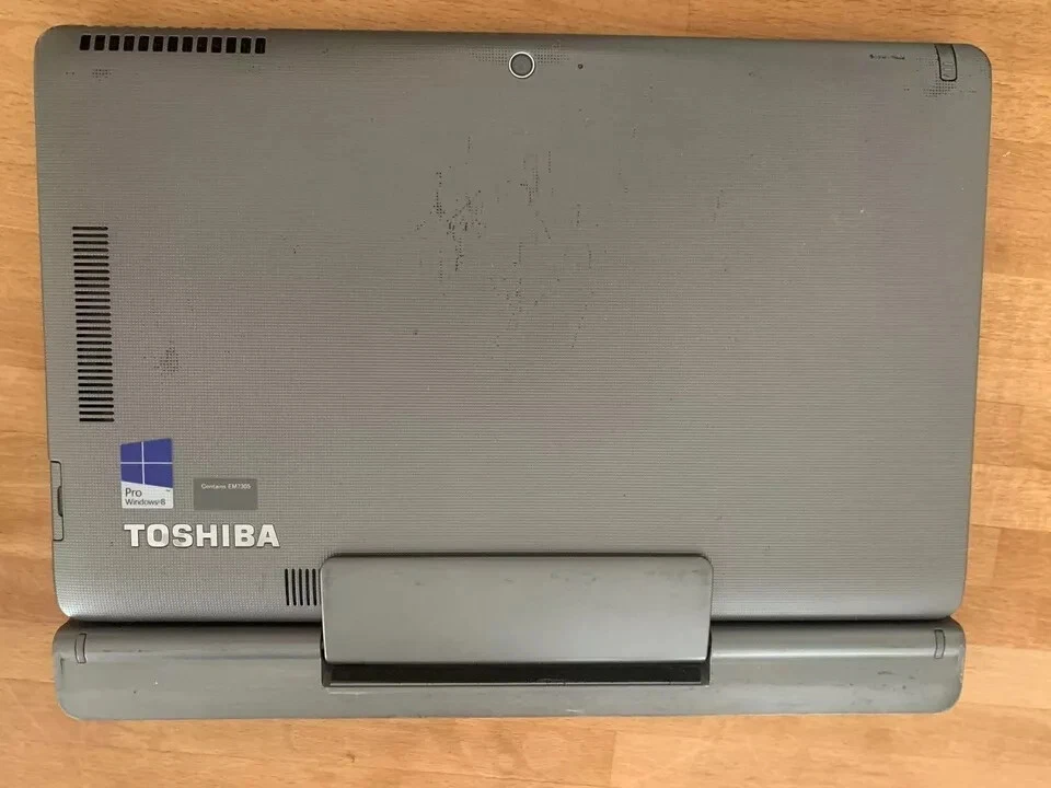 Toshiba Portege Z10t-A 11.6" (128GB, Intel Core i5 3rd Gen., 1.5GHz, 4GB) Laptop - Image 4 of 4