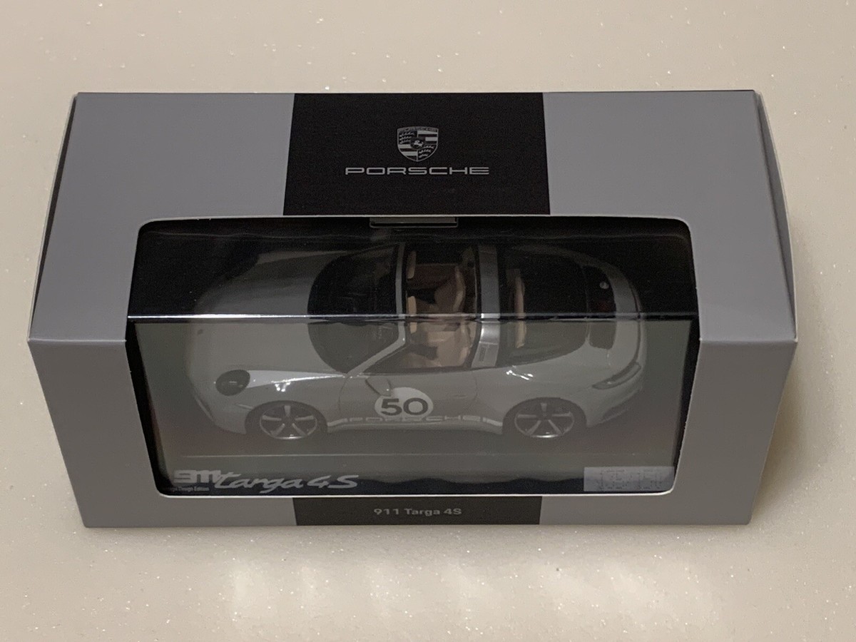 1/43 ポルシェ 911 targa4S ヘリテージエディション 992 Porsche 911 Targa 4S (992) Heritage Edition Blue Minichamps