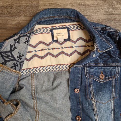 Forever 21 Women Medium Denim Jean Jacket Aztec Western Boho Grunge Trucker - Picture 5 of 10