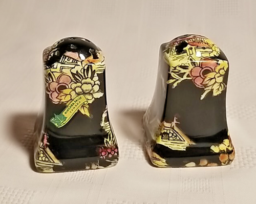 Royal Winton Grimwades Salt and Pepper Shakers - Preowned-Made in England 1951 - Picture 3 of 5
